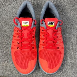 Nike Free 5.0 TR Flywire Red and Gray Lightweight Training Sneakers Size 11